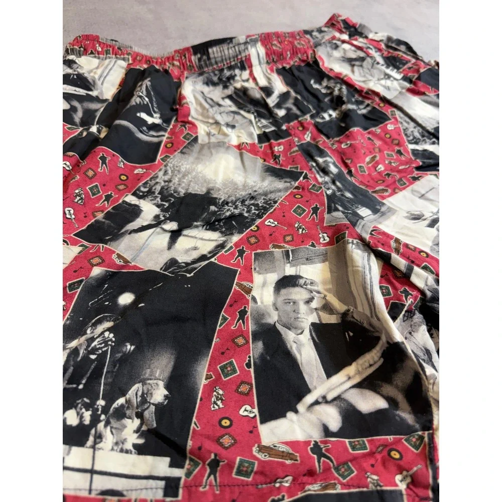 Vintage Elvis Presley by Reyn Spooner Mens XL Shorts Red Black Collage Hawaii - Picture 5 of 6